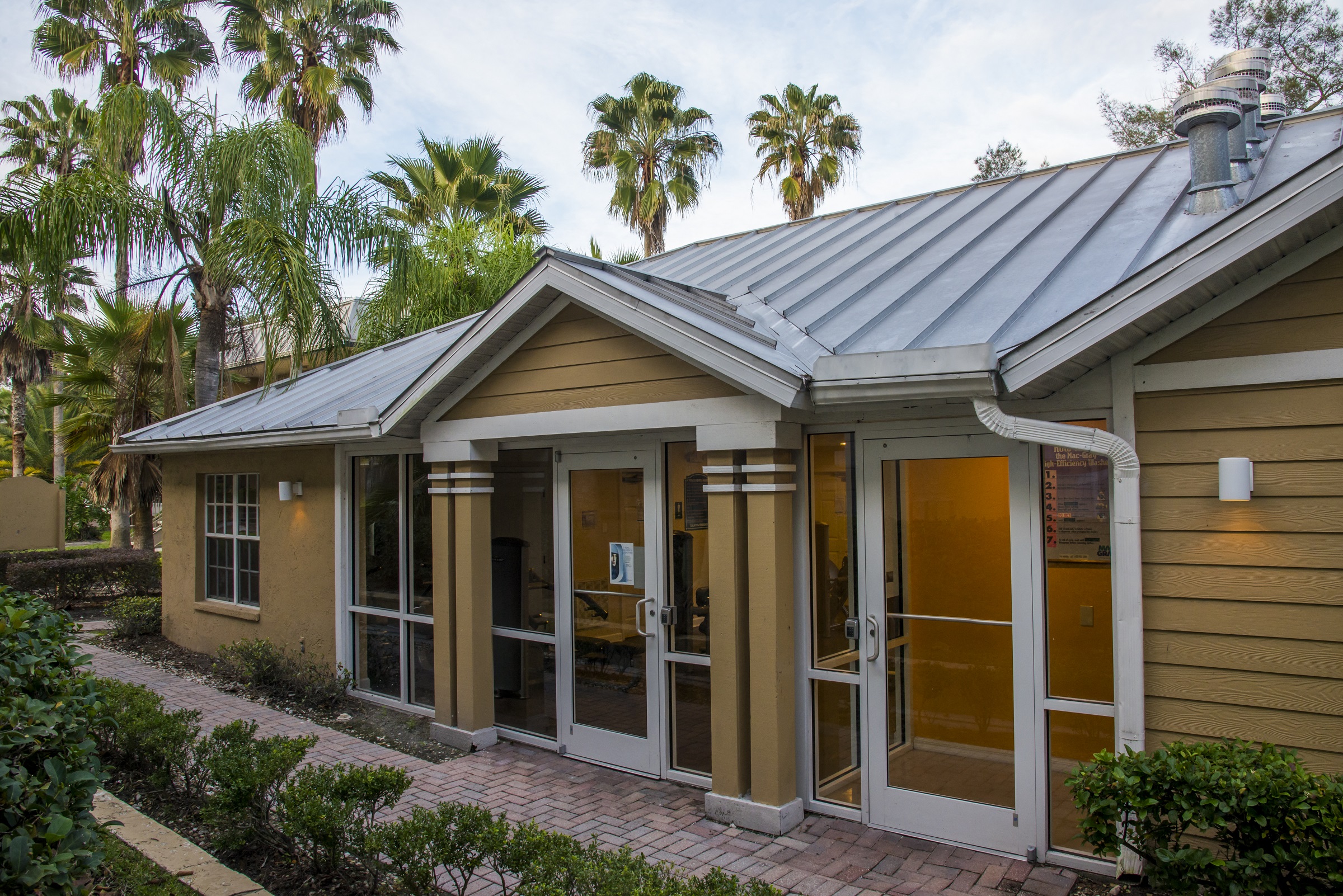 Exterior Willowbrook Tampa Florida