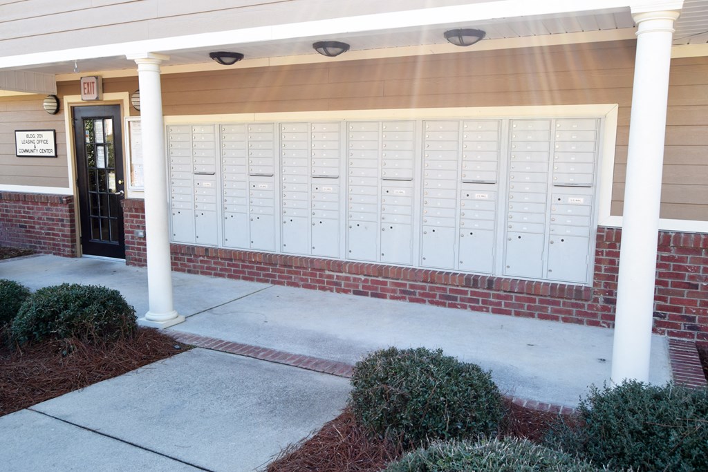 the lockers at the front of the building are empty
