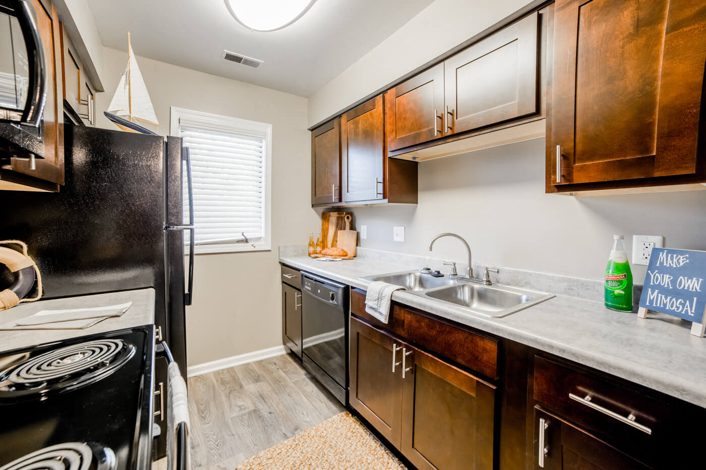 Northlake Village Apartments 1100 Northlake Drive Noblesville