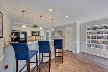 6889 Idols Road 1-2 Beds Apartment for Rent - Photo Gallery 4