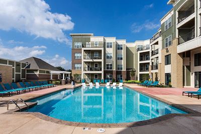 Mosaic at Levis Commons Apartments in Perrysburg, OH near Toledo
