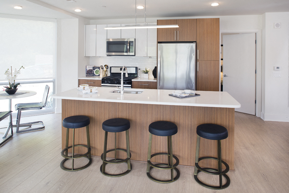 River Tides Island Kitchen in Yonkers Luxury Apartment