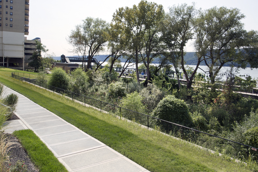 River Tides Luxury Rentals at Greystone Metro-North