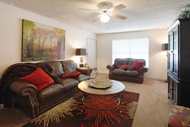 2A Eagle Hill Drive 1-2 Beds Apartment for Rent - Photo Gallery 1