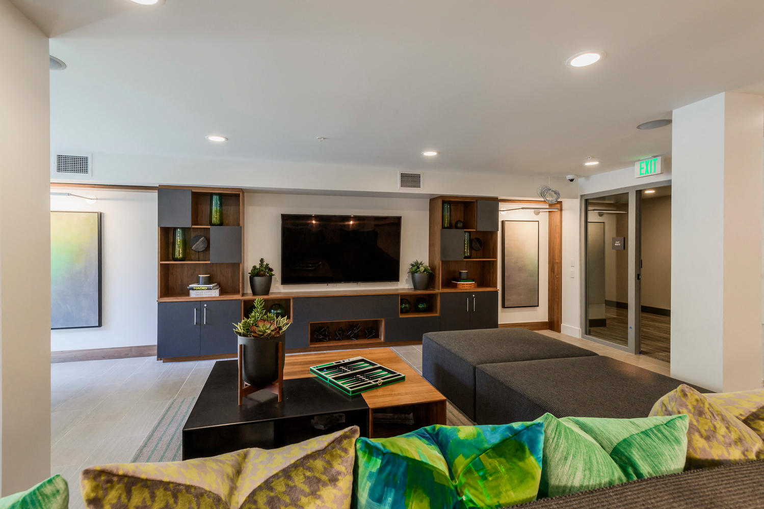 6tenEAST Clubroom Gather