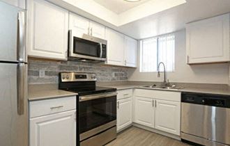 7709 E Glenrosa Ave 1-2 Beds Apartment for Rent