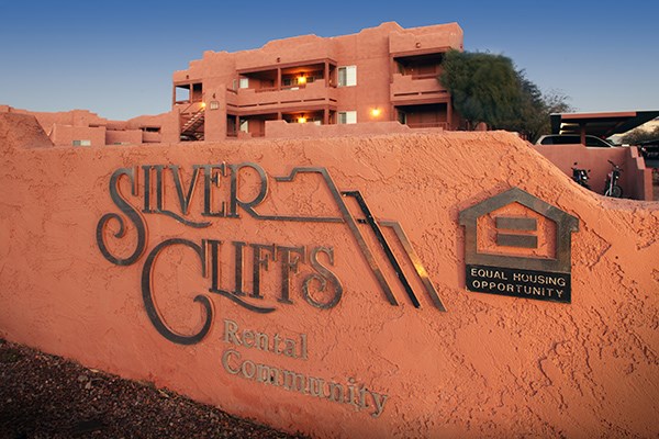 Silver Cliffs Apartments, 1570 Paseo Grande, Bullhead City, AZ - RENTCafé