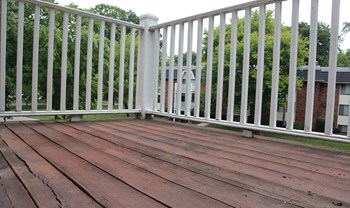 private patio/balcony at Toledo oh apartments