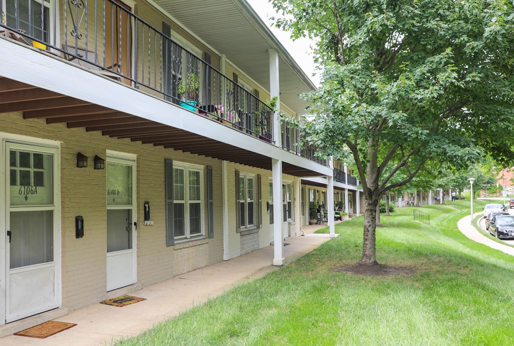 Apartment Entrances Apartment Entrances