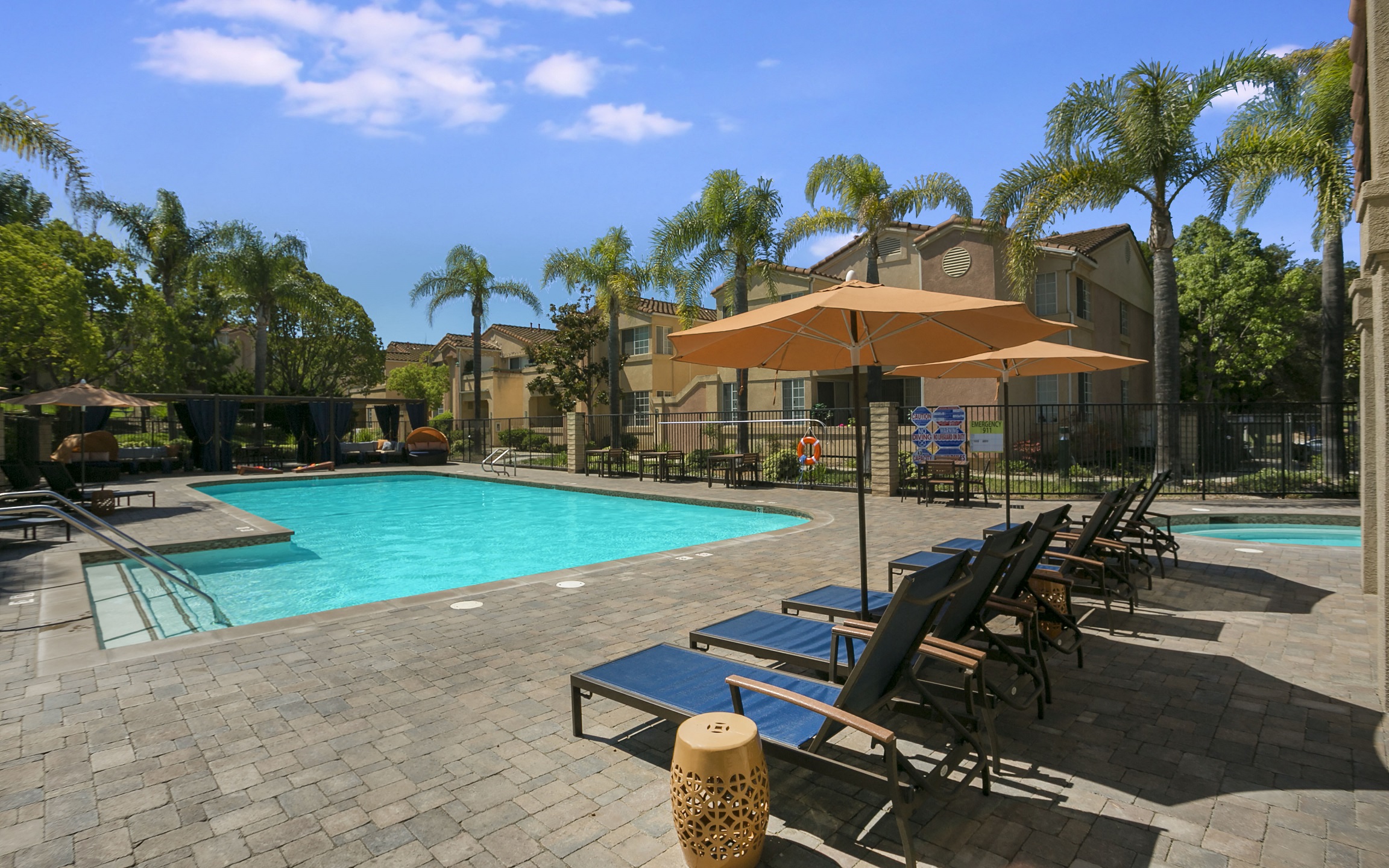 Arroyo Villa Apts Apartments in Thousand Oaks, CA