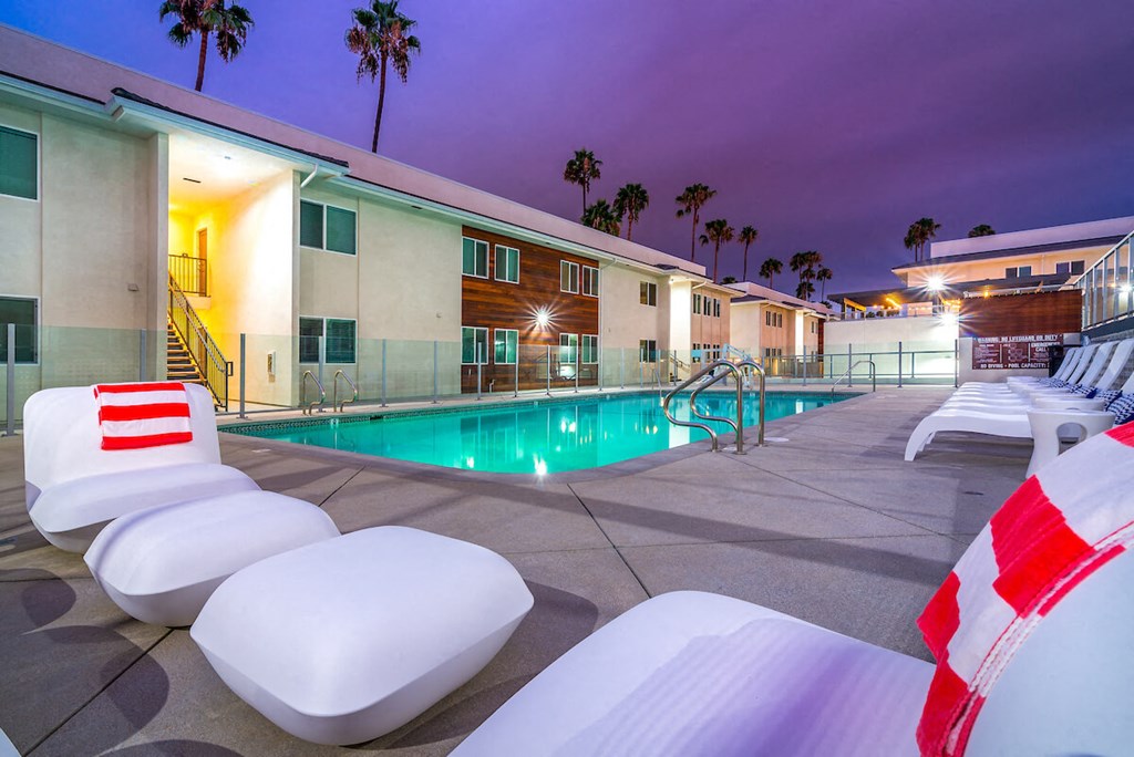 Night View Of Pool at Bixby Hill Apartments, Long Beach