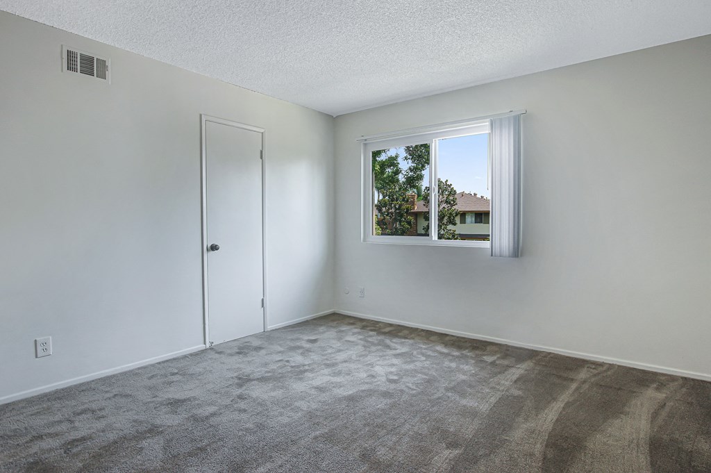 Unfurnished Bedroom Unfurnished Bedroom at Kenyon Pointe, Tustin
