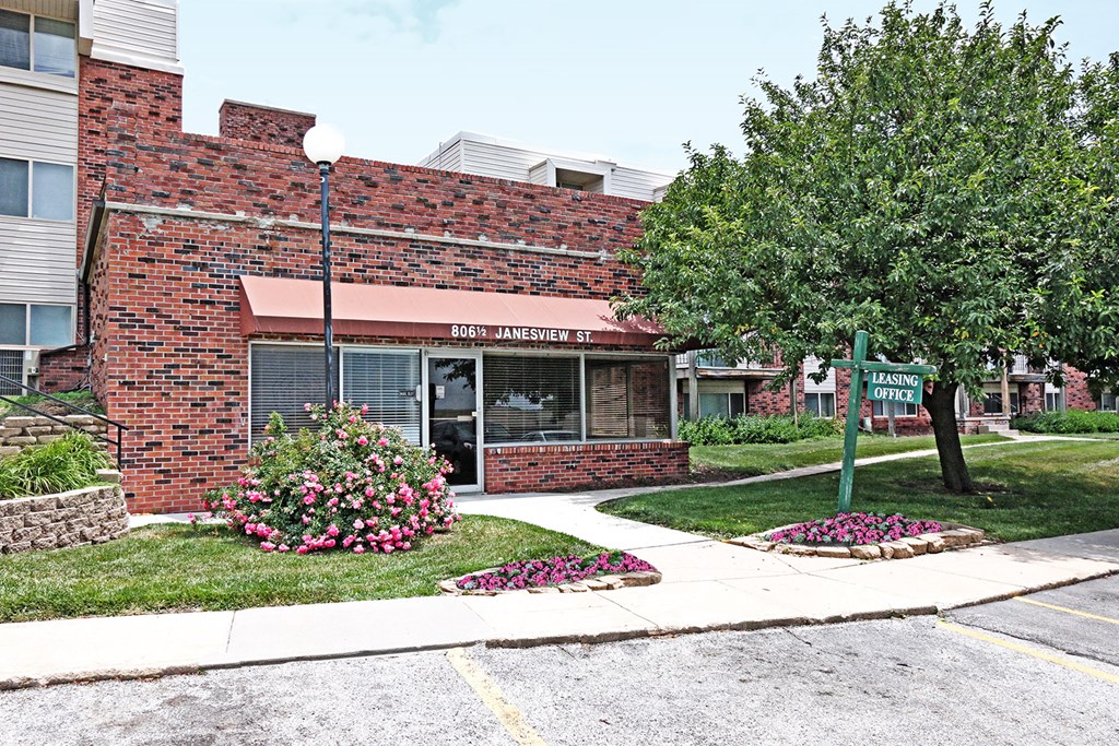 our office is located in the building