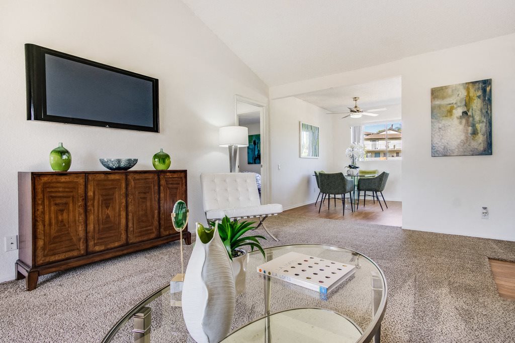 Cinnamon Ridge Apartments in Fullerton, CA