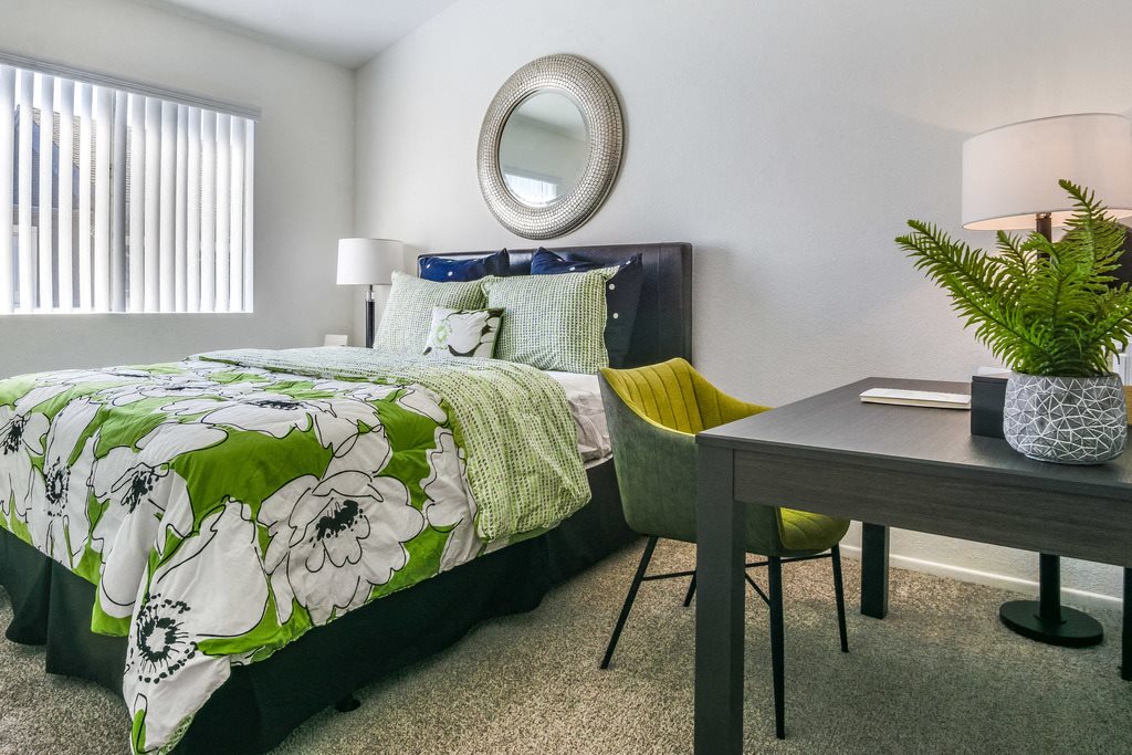 Heritage Point Apartments in Irvine, CA