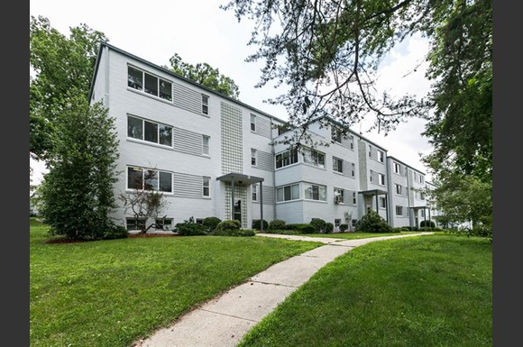 Greenbelt Park Apartments 28 Crescent Road Md Rentcafé Greenbelt Photo Gallery 1