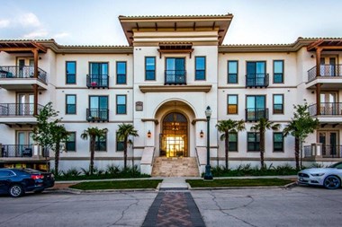 3075 Painted Lake Circle 1-3 Beds Apartment for Rent