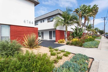 6754-6764 Abrego Rd 1-2 Beds Apartment, Student for Rent - Photo Gallery 4