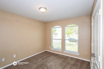 6801 Sierra Madre Dr 3 Beds House for Rent - Photo Gallery 13