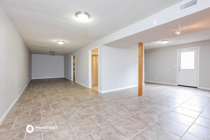 the living room and dining room are empty and ready for you to use