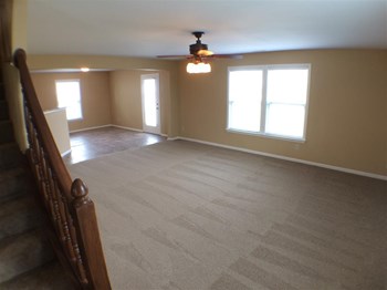 2511 Woodfield Blvd 3 Beds House for Rent - Photo Gallery 6