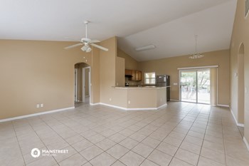 5044 Deltona Blvd 3 Beds House for Rent - Photo Gallery 5