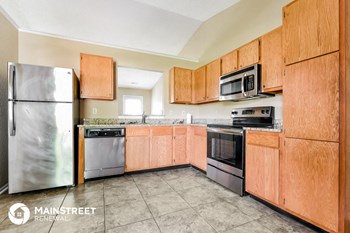 2736 Woodfield Blvd 3 Beds House for Rent - Photo Gallery 5