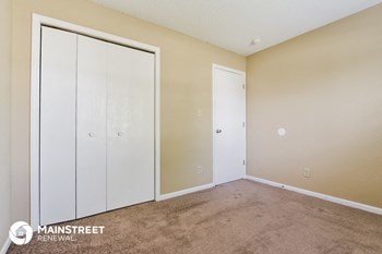 2736 Woodfield Blvd 3 Beds House for Rent - Photo Gallery 11