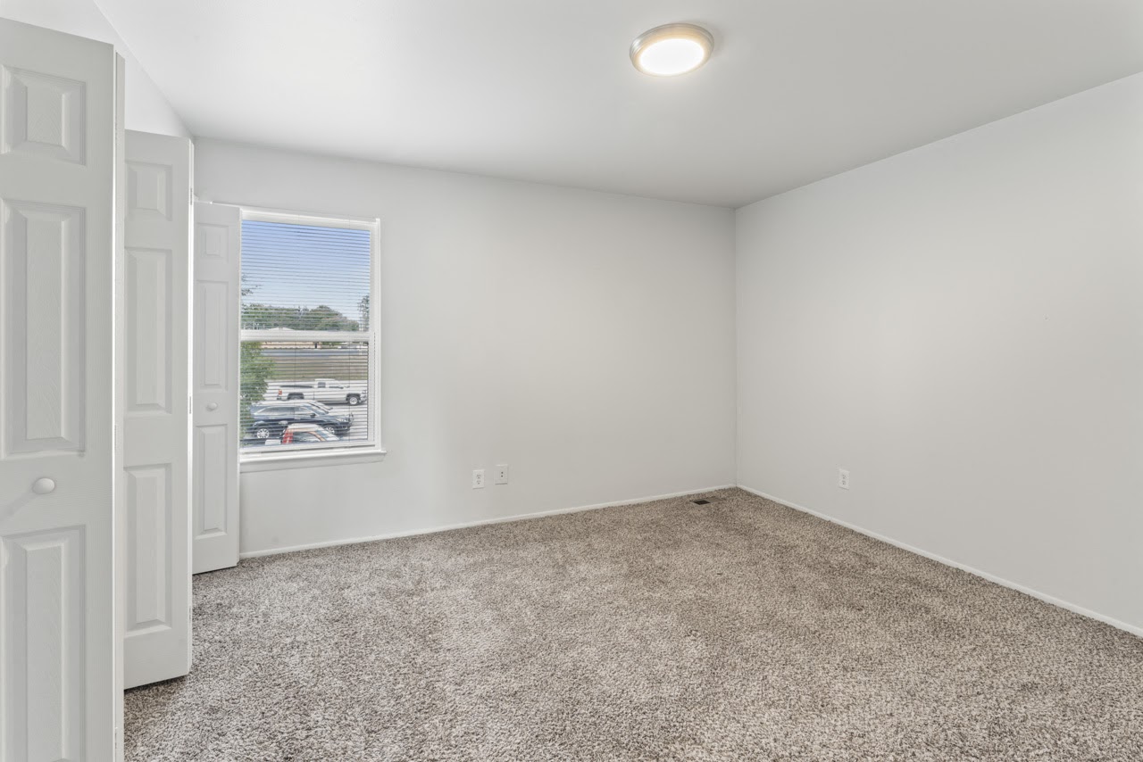 2 BR 1 ½ Ba Photos
