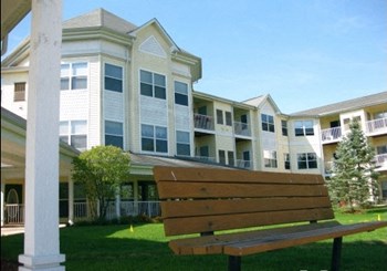 1700 Cedarwood Drive 1-2 Beds Apartment, Townhouse for Rent - Photo Gallery 6