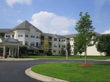 1700 Cedarwood Drive 1-2 Beds Apartment, Townhouse for Rent - Photo Gallery 4