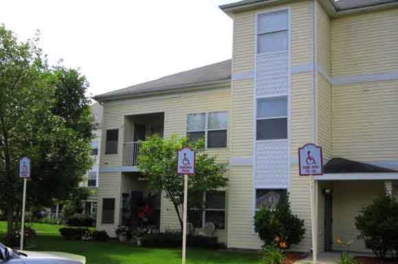 1700 Cedarwood Drive 1-2 Beds Apartment, Townhouse for Rent - Photo Gallery 1