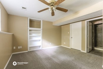 1267 NE Tudor Rd 3 Beds House for Rent - Photo Gallery 11