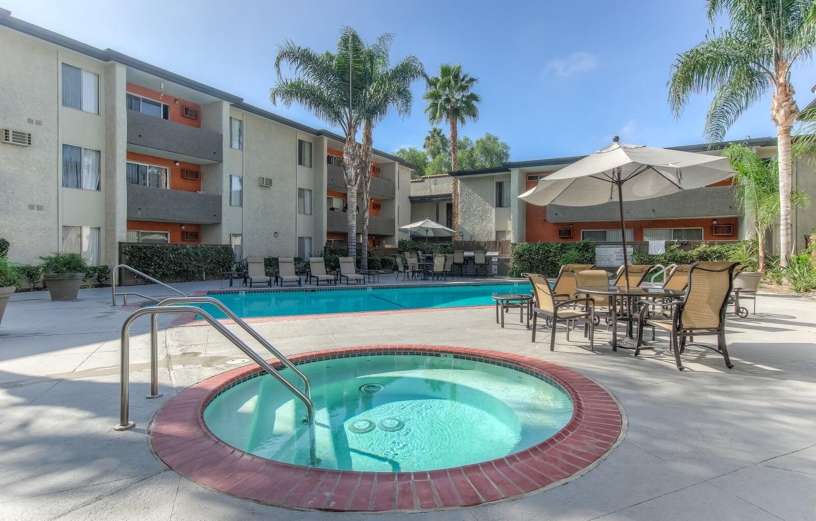 Apartments in Canoga Park, CA Cornerstone Amenities