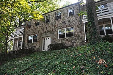 2001 Hamden Blvd. 1 Bed Apartment for Rent - Photo Gallery 2