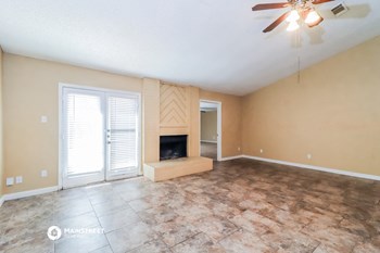 3105 Highlawn Terrace 3 Beds House for Rent - Photo Gallery 5