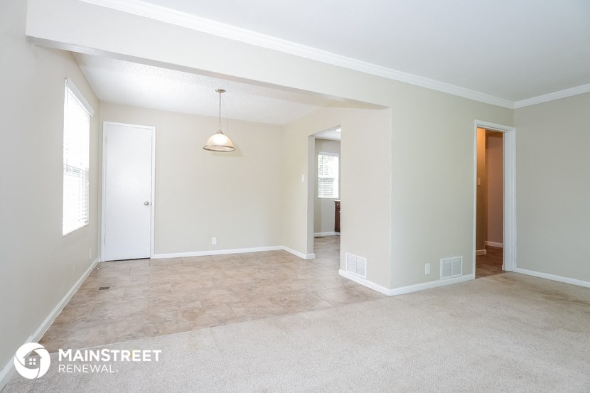 the living room and dining room are spacious and clean