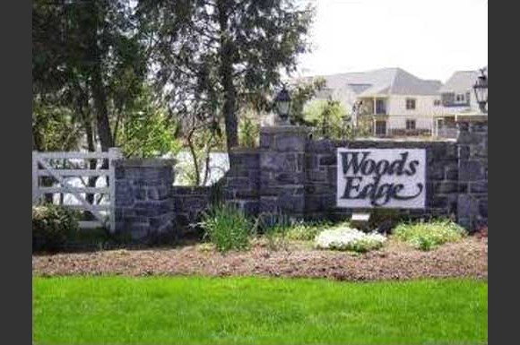 Woods Edge Townhomes 05wo Stone Creek Road And Pine