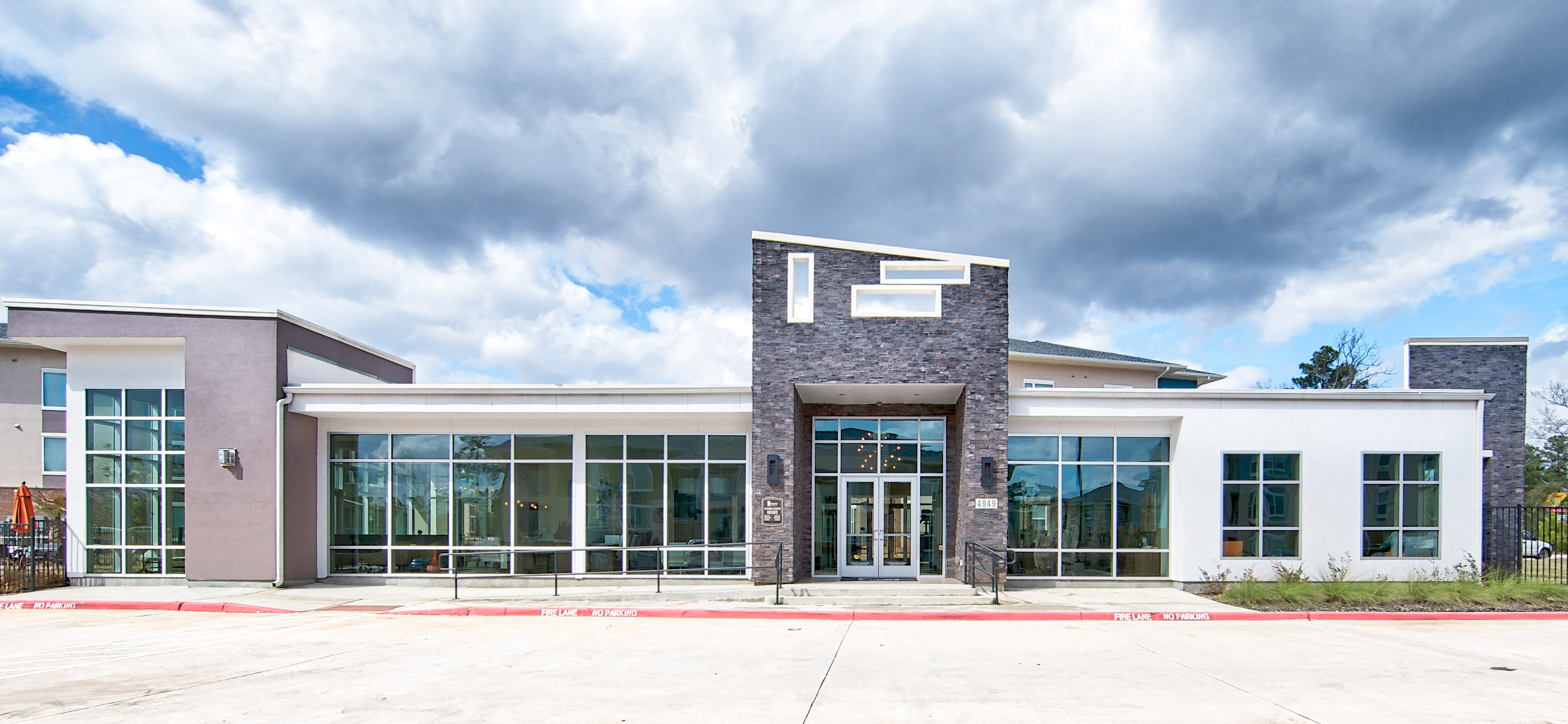 Exterior View of Encore At Westfork in Conroe