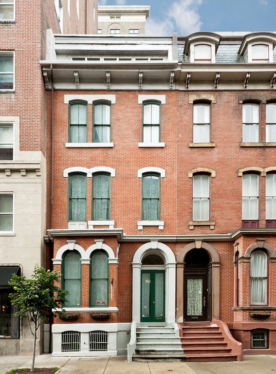 the building in which the apartment is located