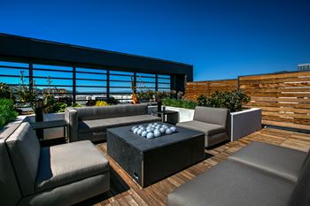 Skydeck Firepit at Legendary Glendale Apartments, Glendale, California