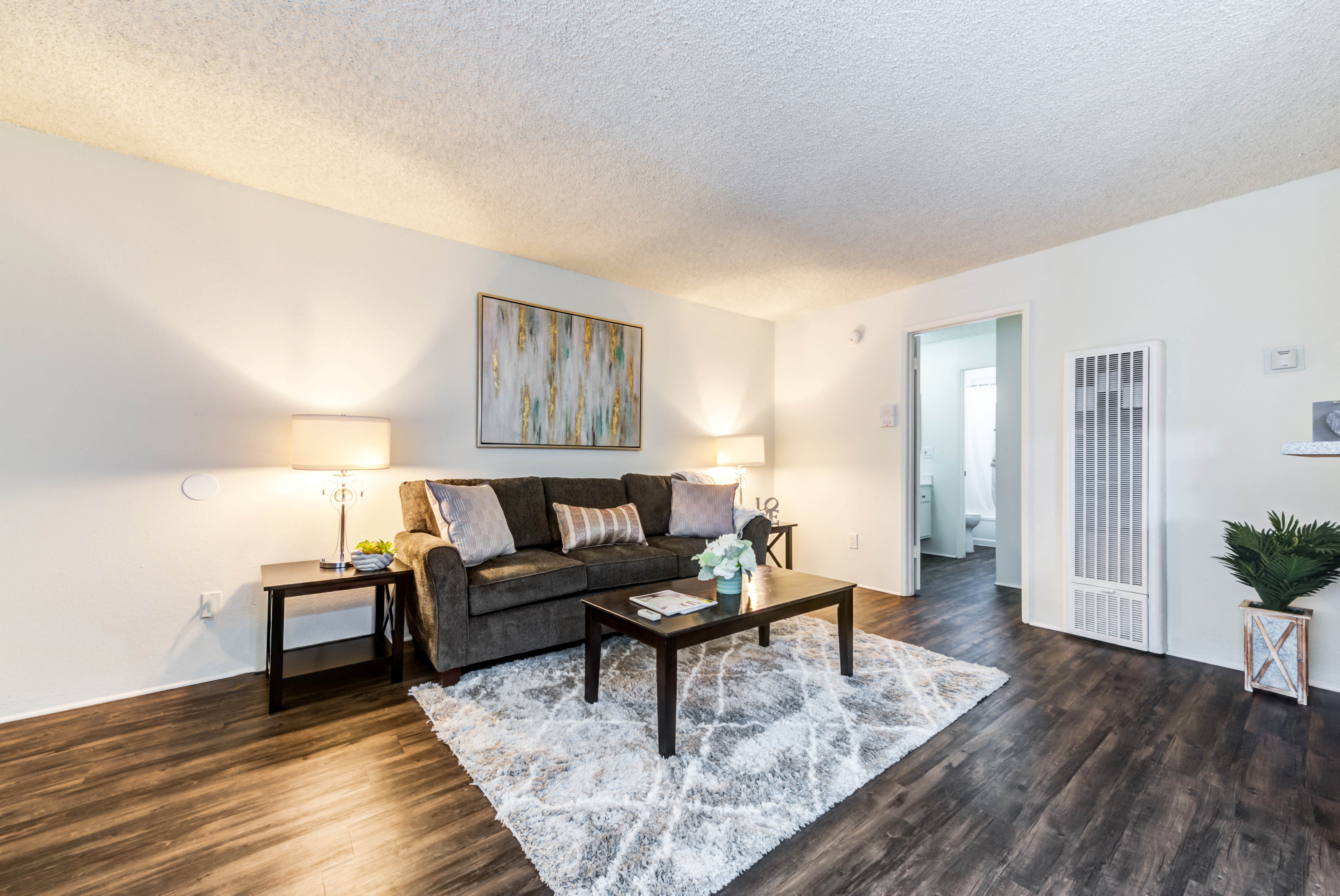 One bedroom apartment in Studio City, CA at the Vista Pointe II Apartments. Spacious one bedroom floorplan offers plank flooring, ample storage and natural light.