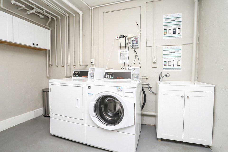 1124 St Paul Apartments in Denver, CO