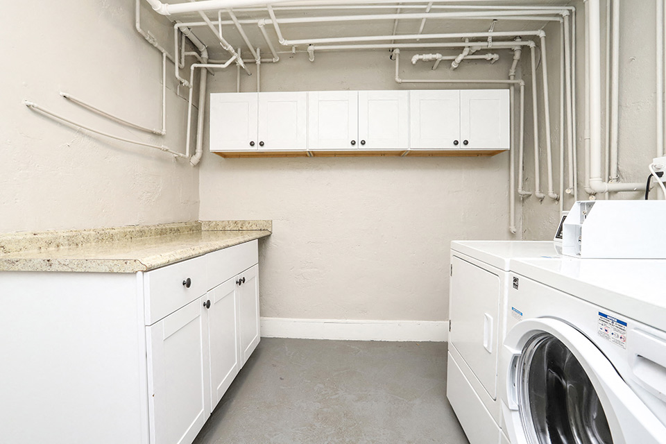 1124 St Paul Apartments in Denver, CO