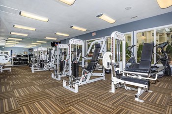 6219 Waterford Hills Dr 1-2 Beds Apartment for Rent - Photo Gallery 5