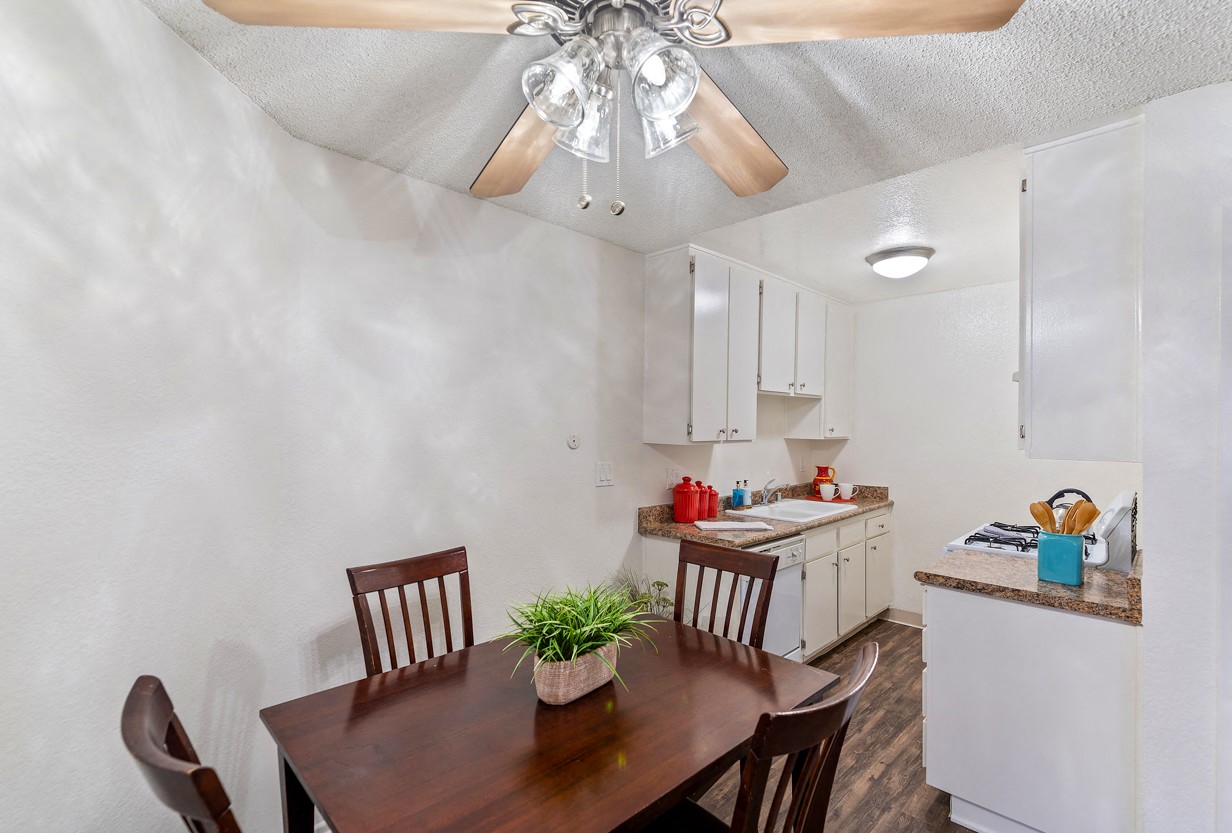 Dining Room - The Enclave Apartments - Studio City, CA