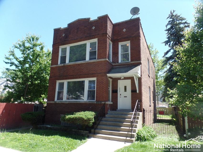 4319 W Roscoe St Unit 1 2 Beds House for Rent - Photo Gallery 1