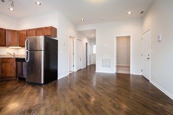 1501 N. California Ave. 1-3 Beds Apartment for Rent - Photo Gallery 2