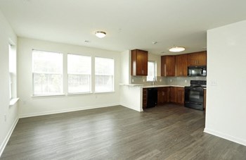 190 Oak Lane 1-3 Beds Apartment, Affordable for Rent - Photo Gallery 2