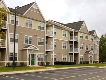 555 West Road 2-3 Beds Apartment, Affordable, Family Communities for Rent - Photo Gallery 2